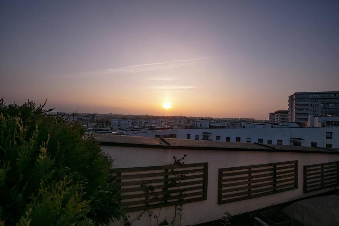Dwupoziomowy, Rodzinny Apartament. Ochrona, Garaz. Варшава Екстериор снимка