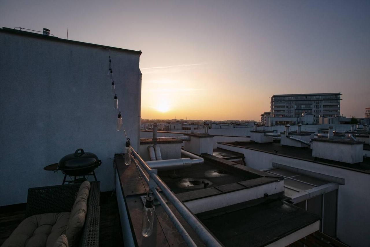 Dwupoziomowy, Rodzinny Apartament. Ochrona, Garaz. Варшава Екстериор снимка