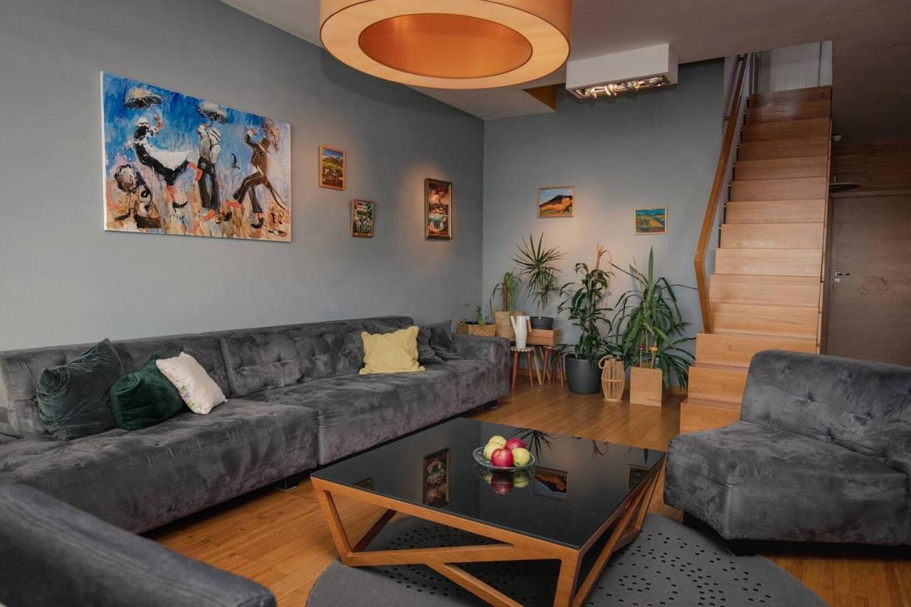 Dwupoziomowy, Rodzinny Apartament. Ochrona, Garaz. Варшава Екстериор снимка
