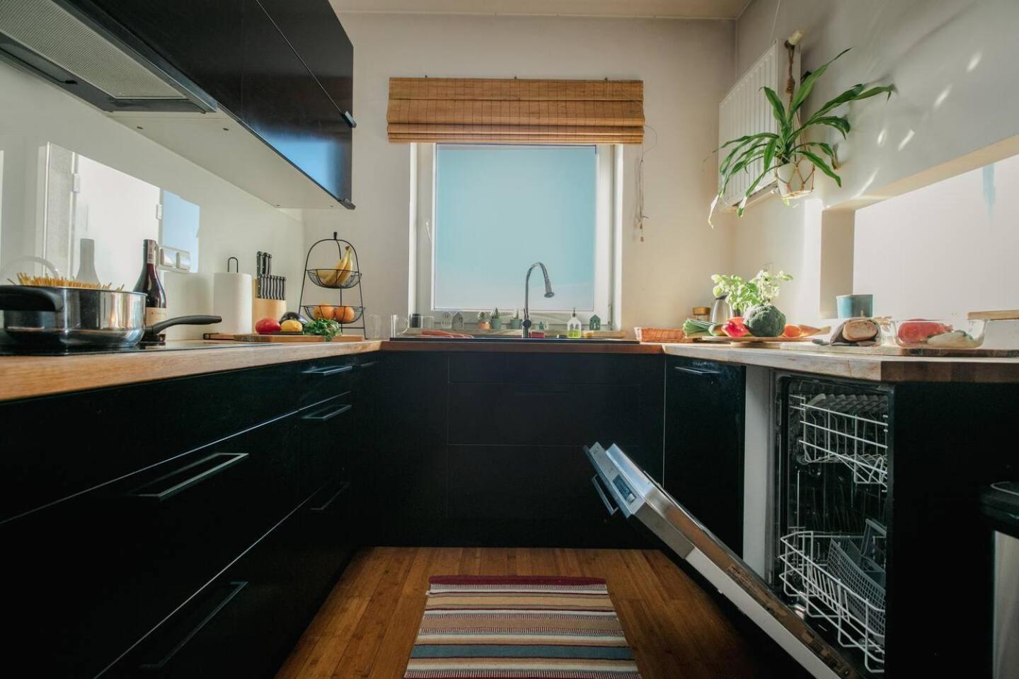 Dwupoziomowy, Rodzinny Apartament. Ochrona, Garaz. Варшава Екстериор снимка